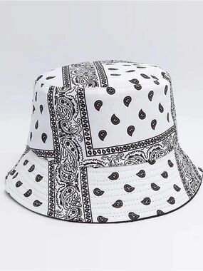 Black & White Paisley Bandana Reversible Bucket Hat